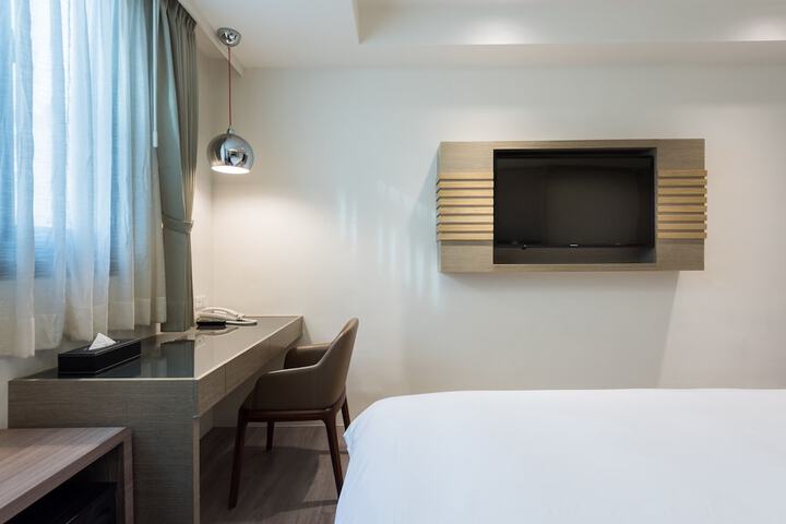 Room 17 of 55