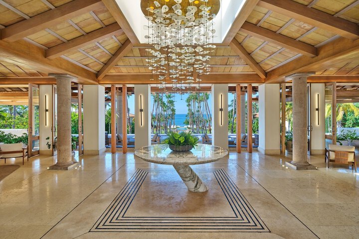 Hotel Interior 4 of 163