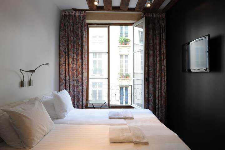 Room 10 of 55
