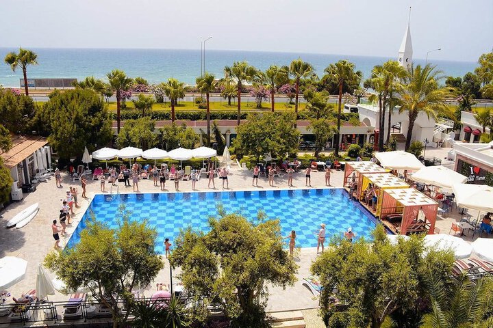 Pool 15 of 77
