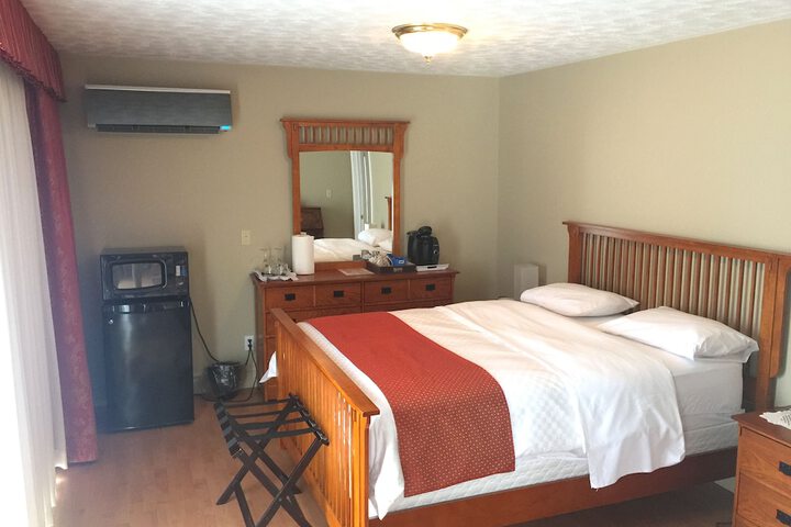Room 50 of 76