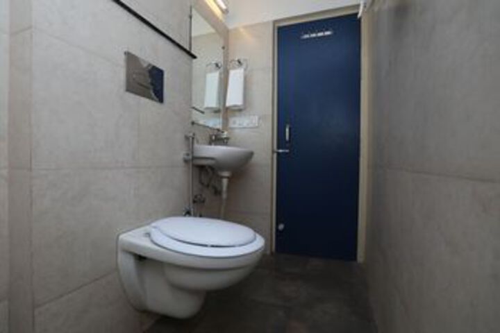 Room 2 of 21