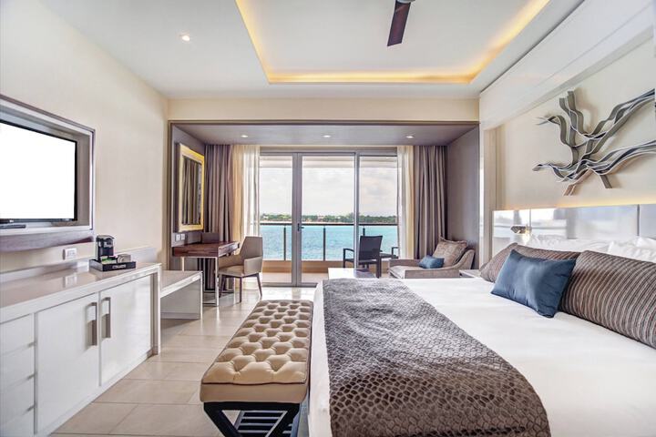 Room 48 of 170