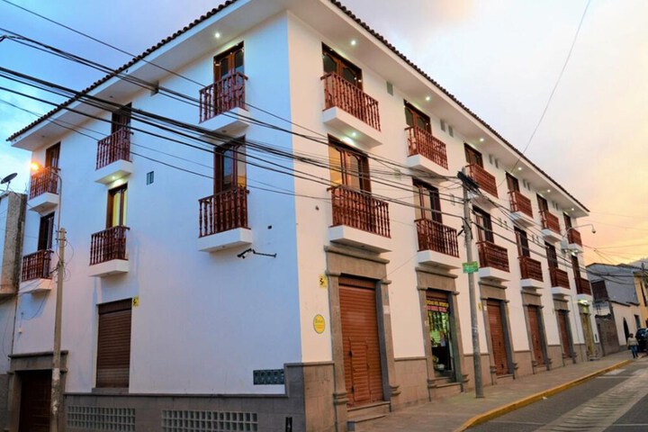 Hotel 37 of 39