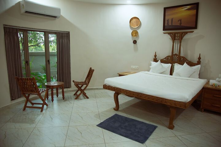 Room 4 of 23