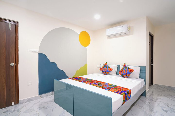 Room 16 of 32