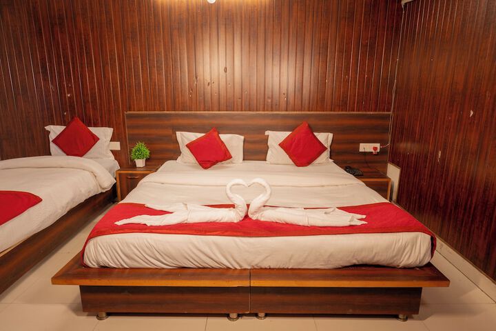 Room 6 of 37