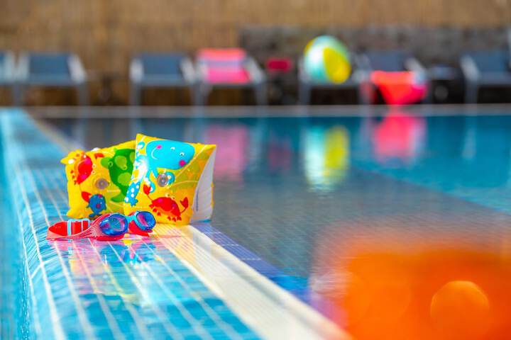 Hotel with Pool