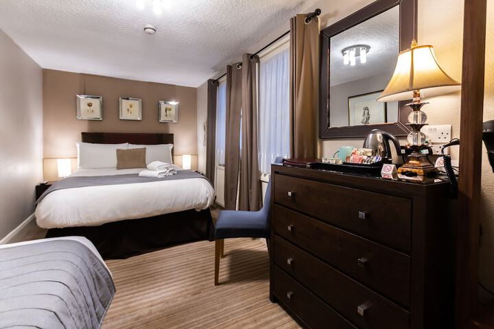 Room 46 of 128