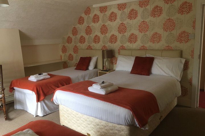 Room 3 of 15