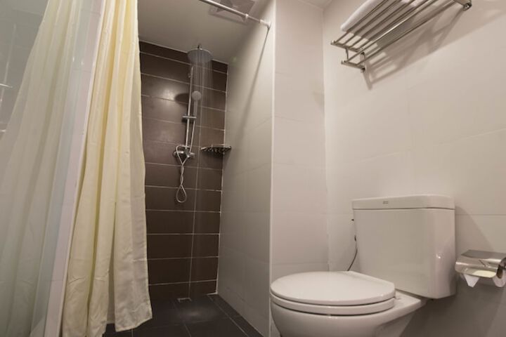 Room 25 of 57