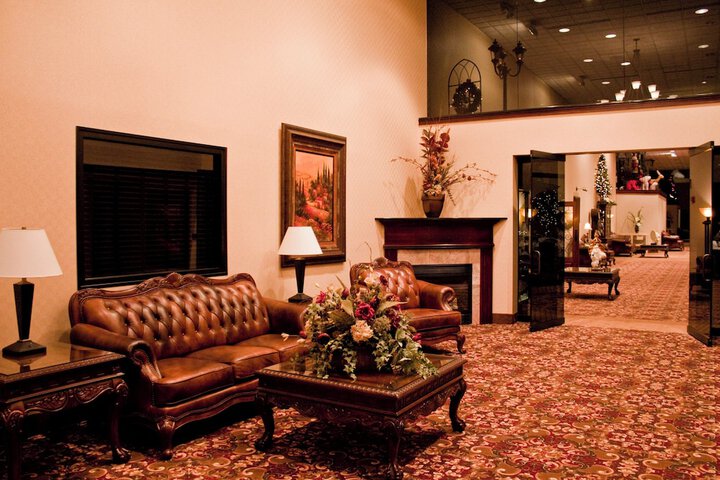 Entrance & Lobby