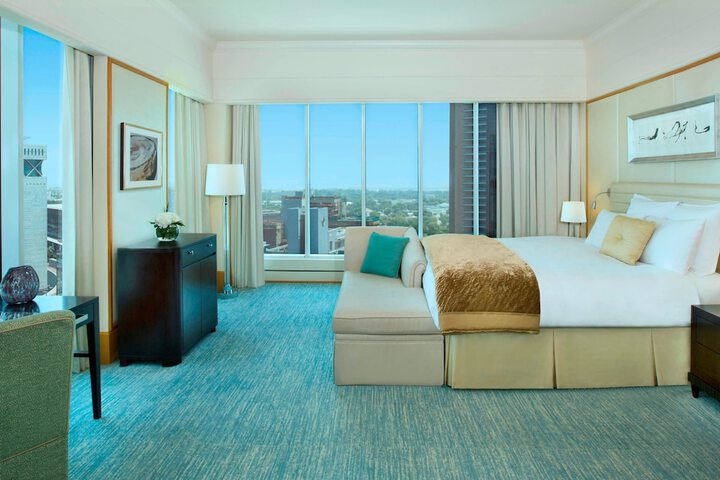 Room 44 of 127