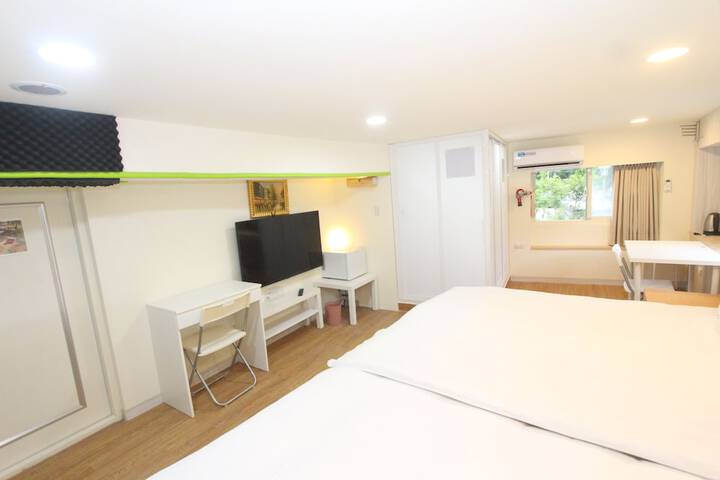 Room 86 of 246