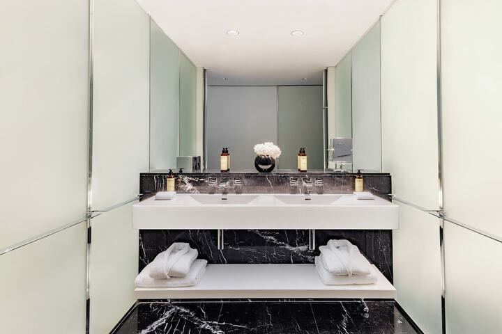 Bath Photo