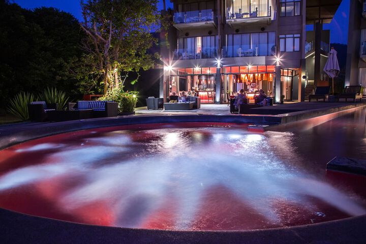 Pool 101 of 199