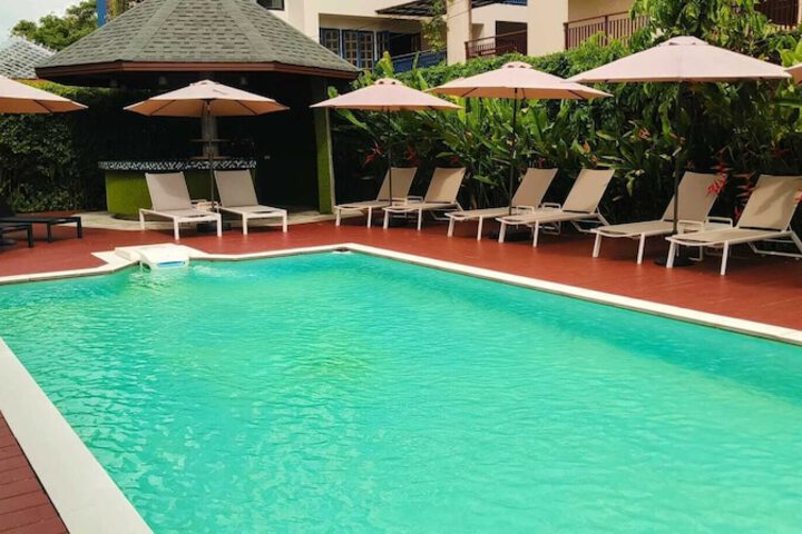 Pool 33 of 58
