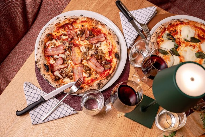 Dining 98 of 128