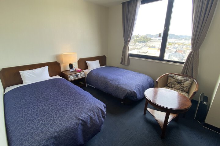 Room 11 of 69