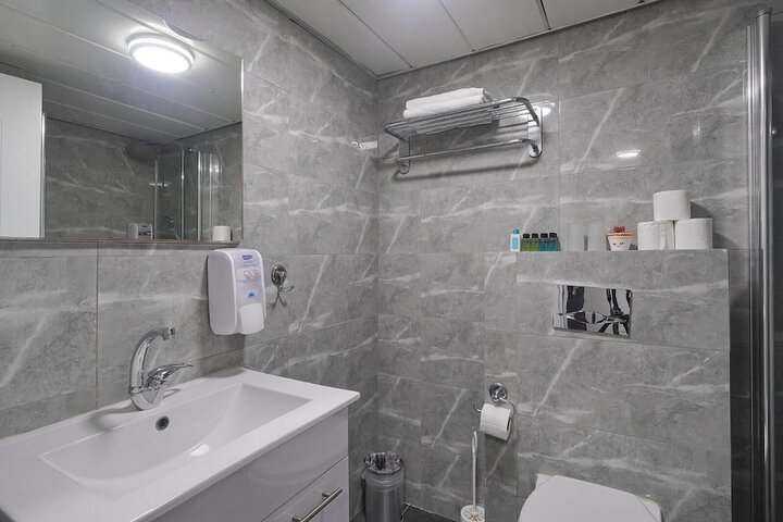 Room 79 of 123