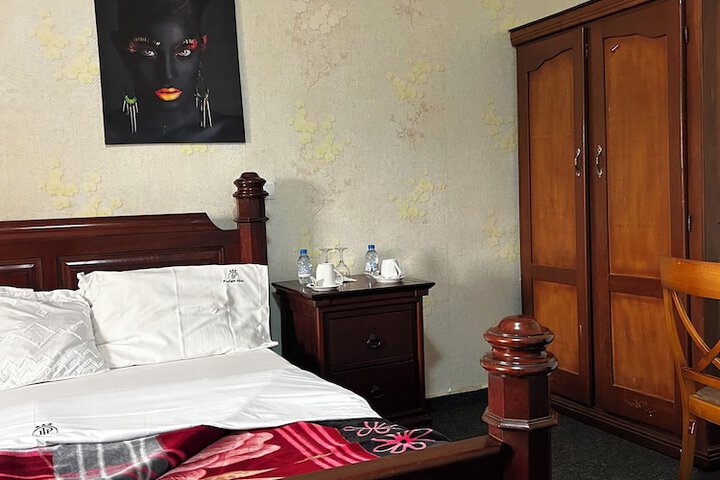 Room 128 of 307