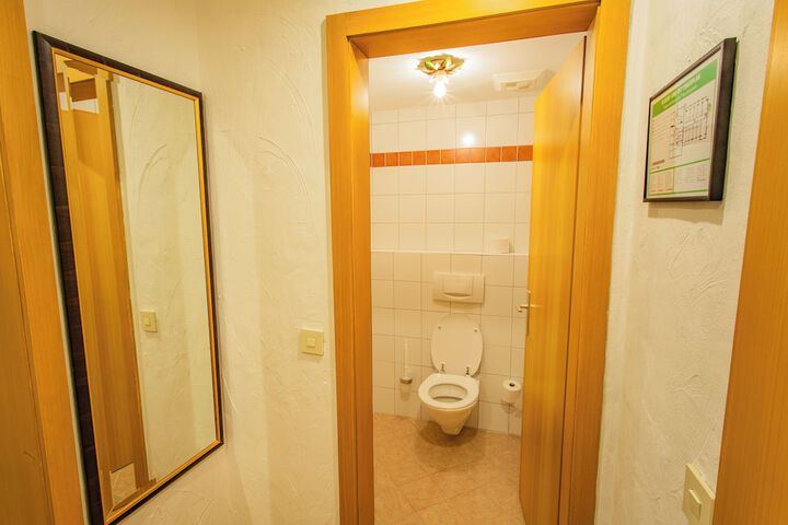 Room 75 of 128