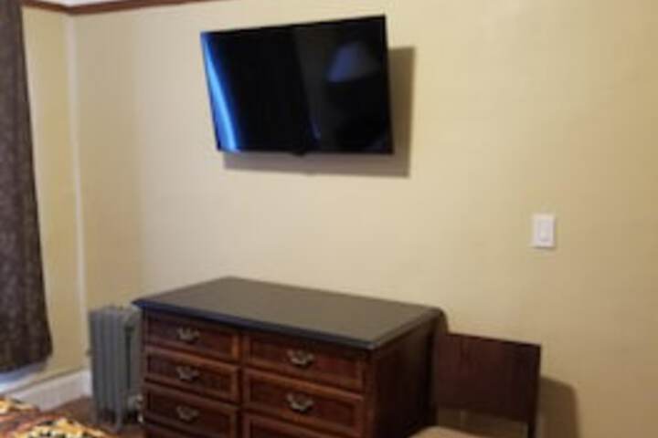 Room 40 of 129