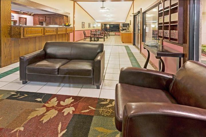 Image of KNIGHTS INN PITTSBURGH BRIDGEVILLE