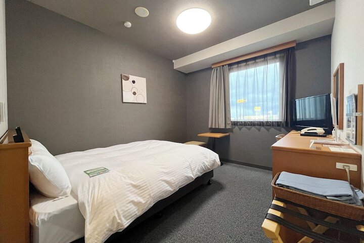 Room 11 of 31
