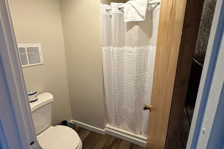 Room 73 of 89