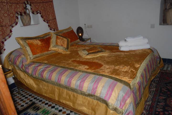 Room 2 of 12
