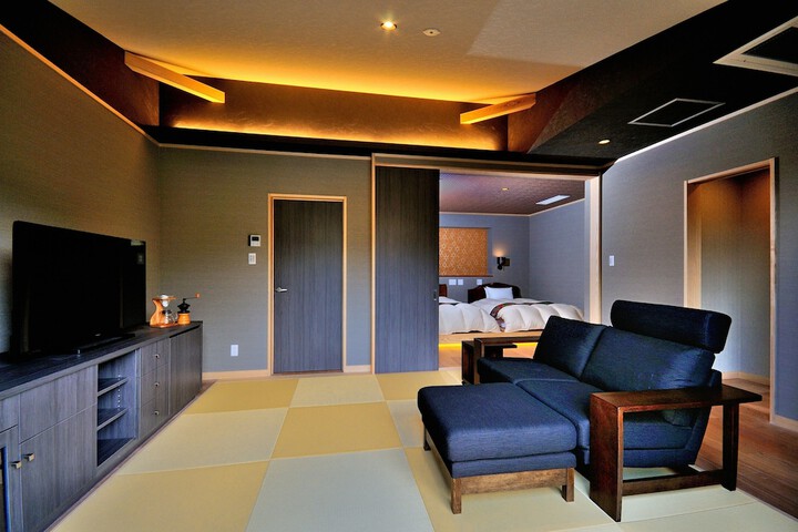 Room 12 of 81