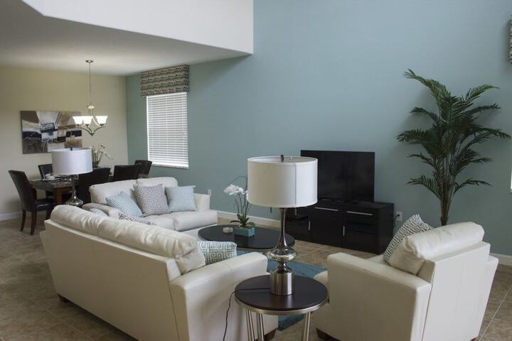 Hotel Interior 4 of 36