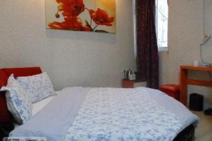 Room 15 of 15