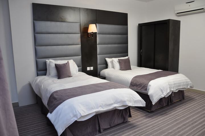 Room 2 of 42