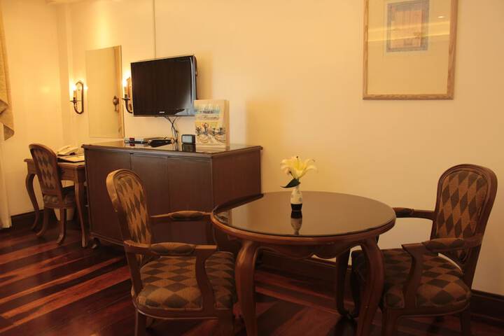 Room 25 of 32
