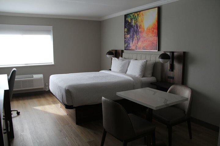 Room 10 of 97