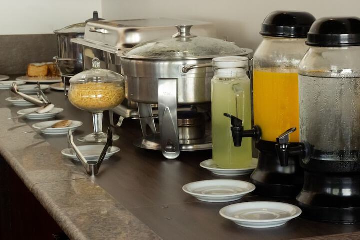 Breakfast/Coffee Service 33 of 47