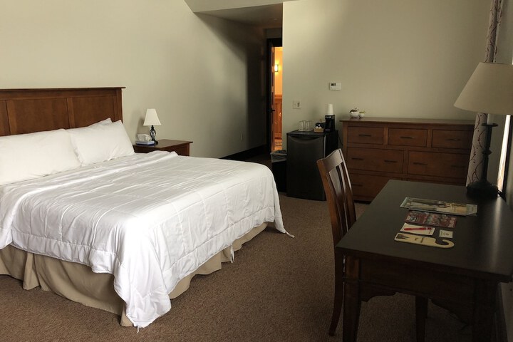 Room 20 of 186