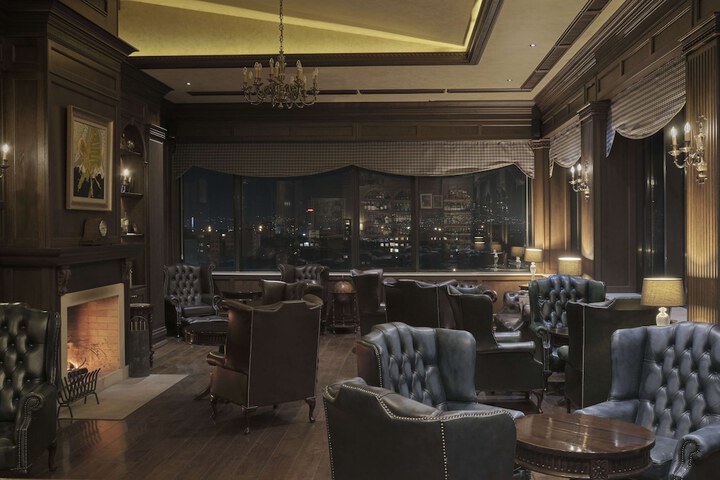 Lounge 68 of 87