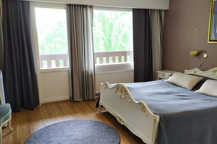 Room 7 of 36