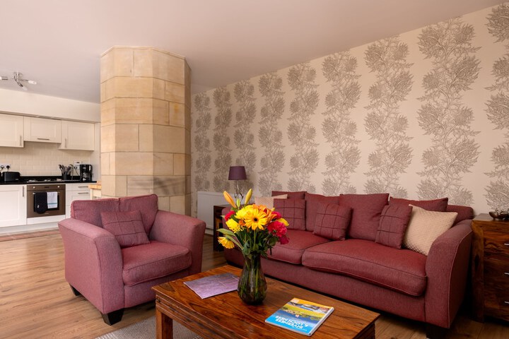 Lounge 520 of 691