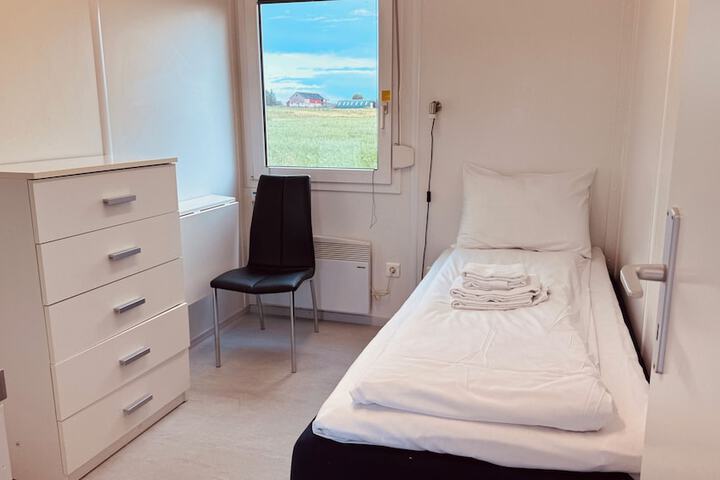 Room 3 of 6