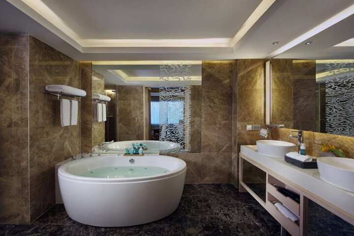 Room 105 of 277