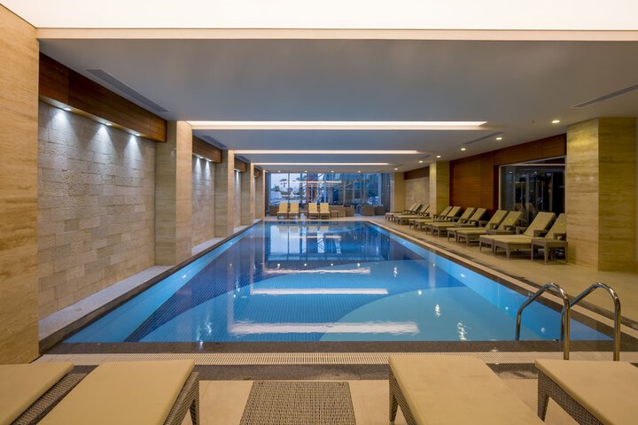Hotel Pool