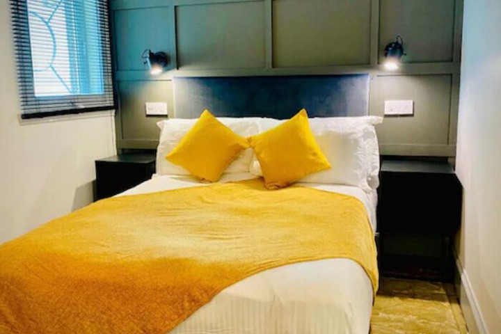 Room 20 of 40
