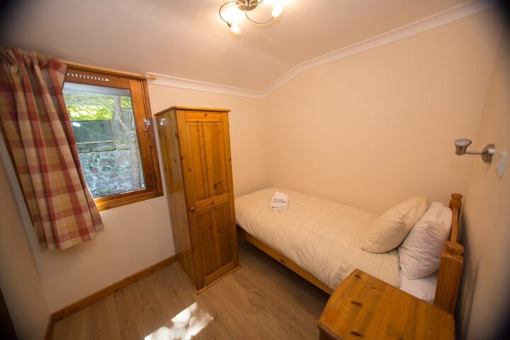 Room 17 of 40