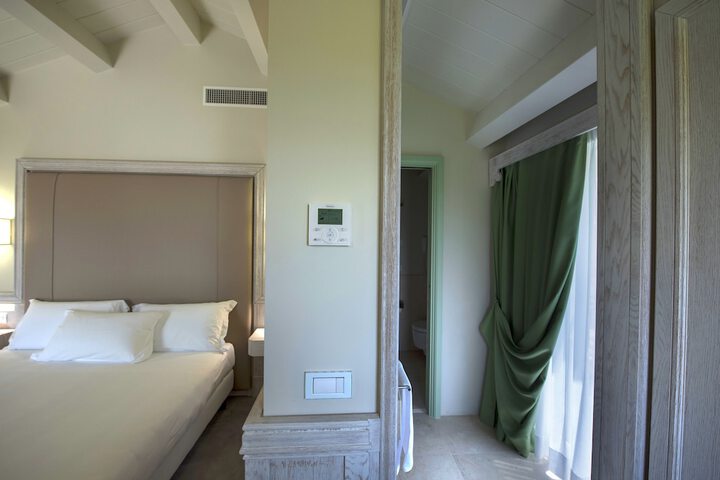 Room 12 of 47