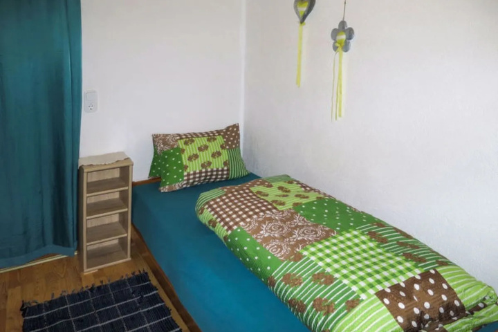 Room 5 of 14