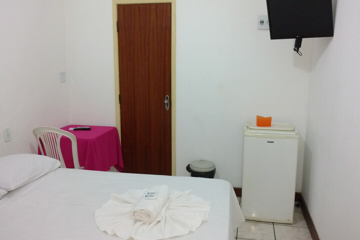 Room 7 of 43